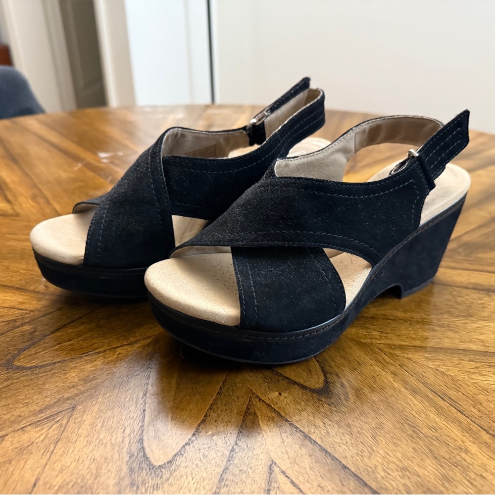 Clarks Women's Black Giselle Cove Slingback Sandal, 7